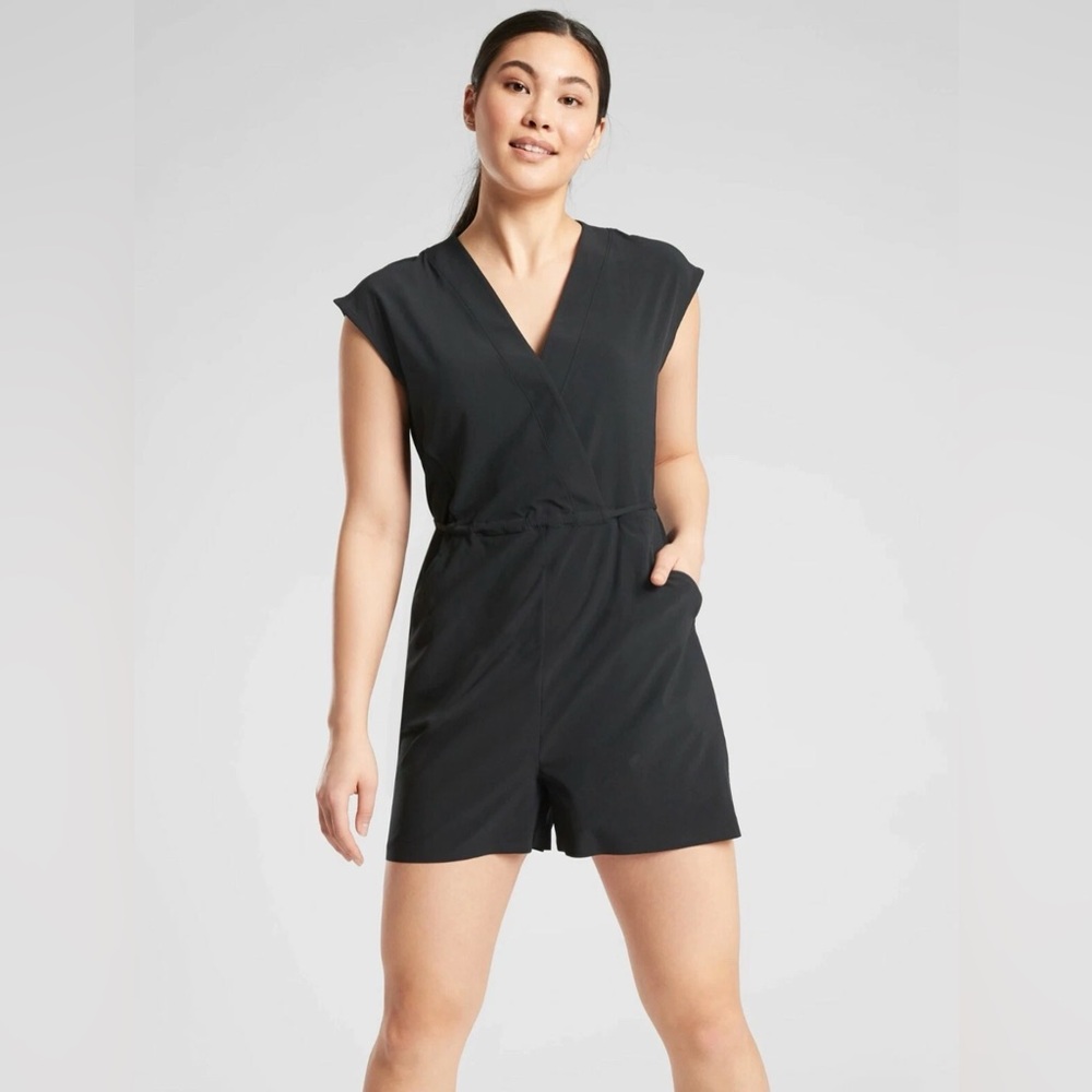 Athleta Black Sleeveless Romper Size M